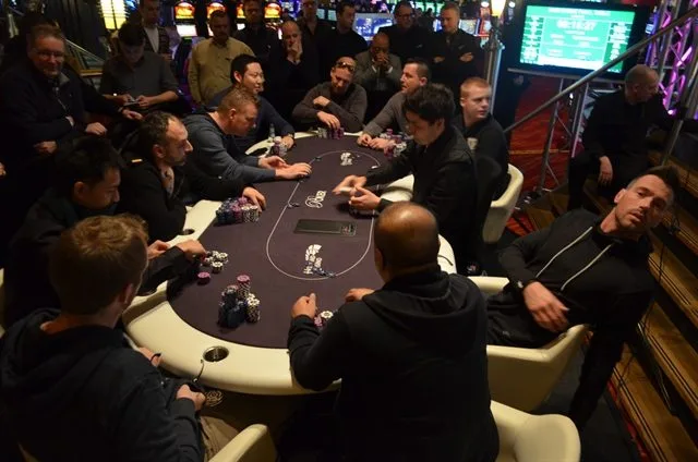 Finaletafel Main Event | 2015/01 - Utrecht Poker Series - 700 eu Main Event 
